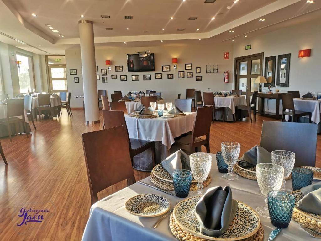 Hotel Campos De Baeza Luaran gambar