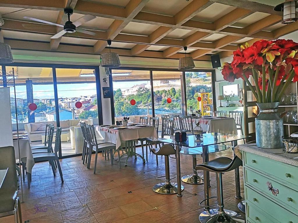 Hotel Campos De Baeza Luaran gambar