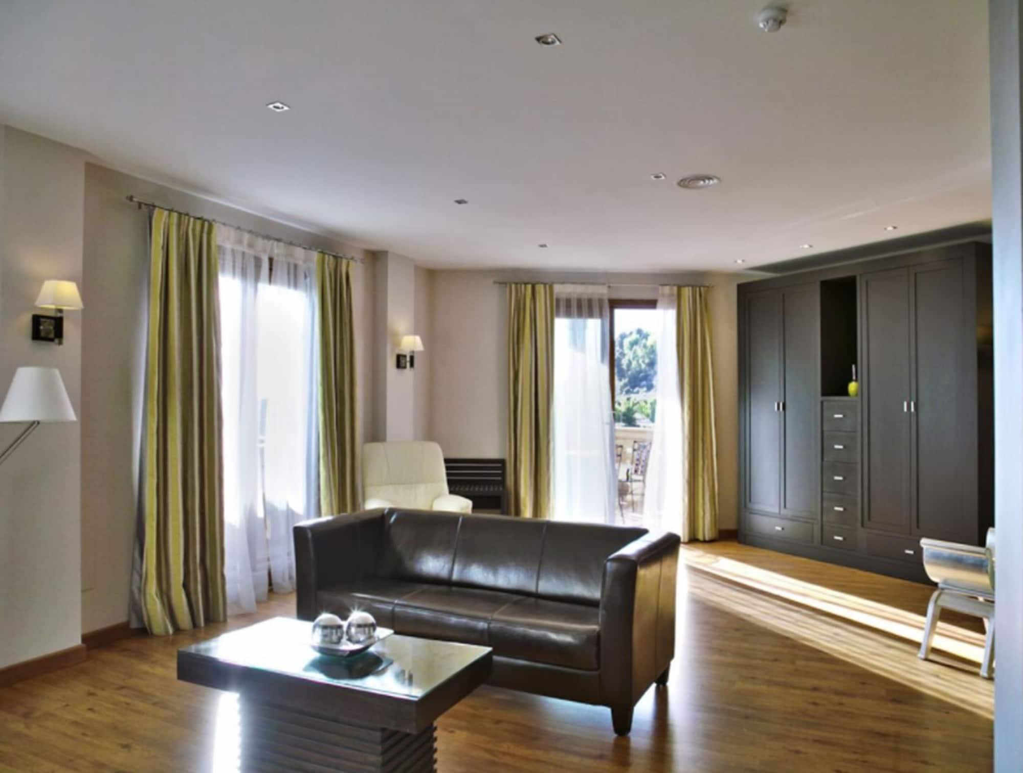 Hotel Campos De Baeza Luaran gambar