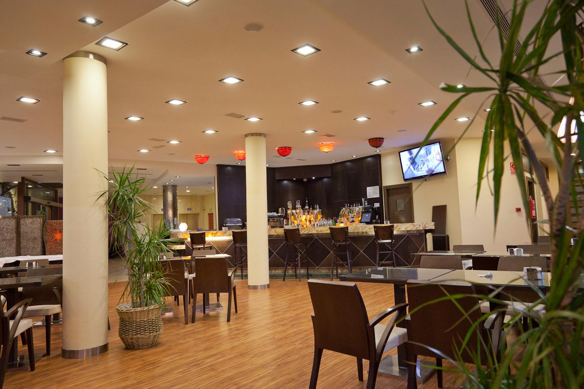 Hotel Campos De Baeza Luaran gambar
