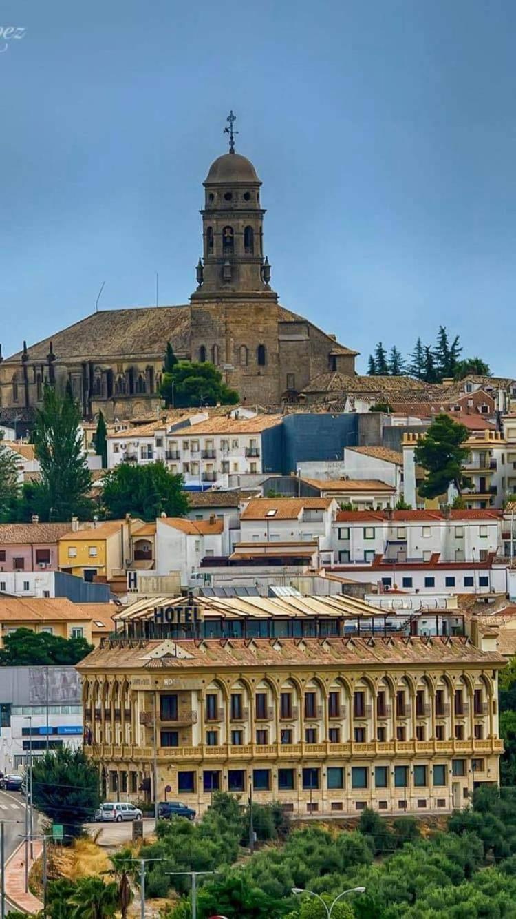Hotel Campos De Baeza Luaran gambar